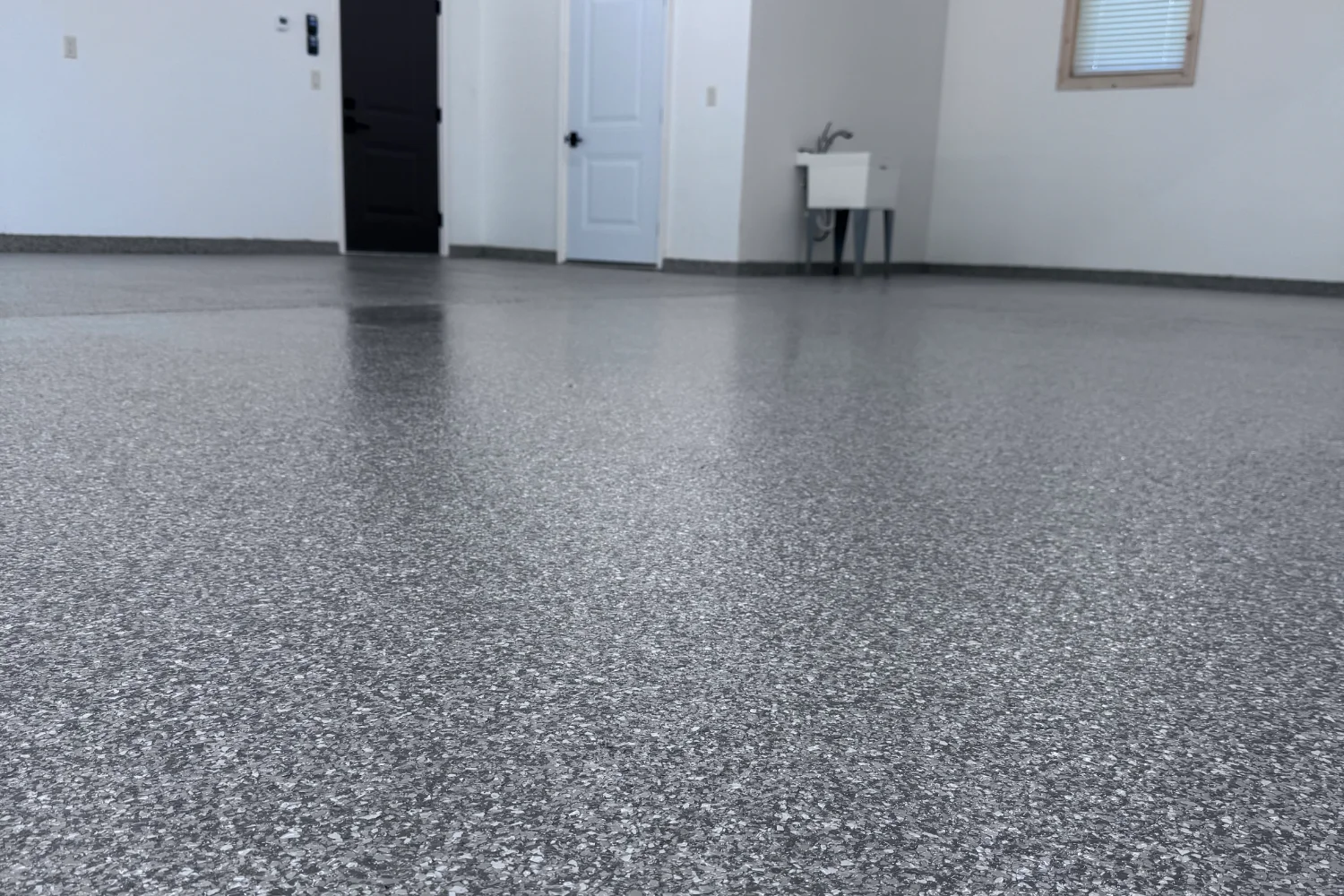 epoxy, epoxy floor, epoxy flooring, epoxy garage floor, garage floor epoxy, garage epoxy floor, epoxy resin, concrete floor coating, epoxy floor coating, decorative floor, Residential floor