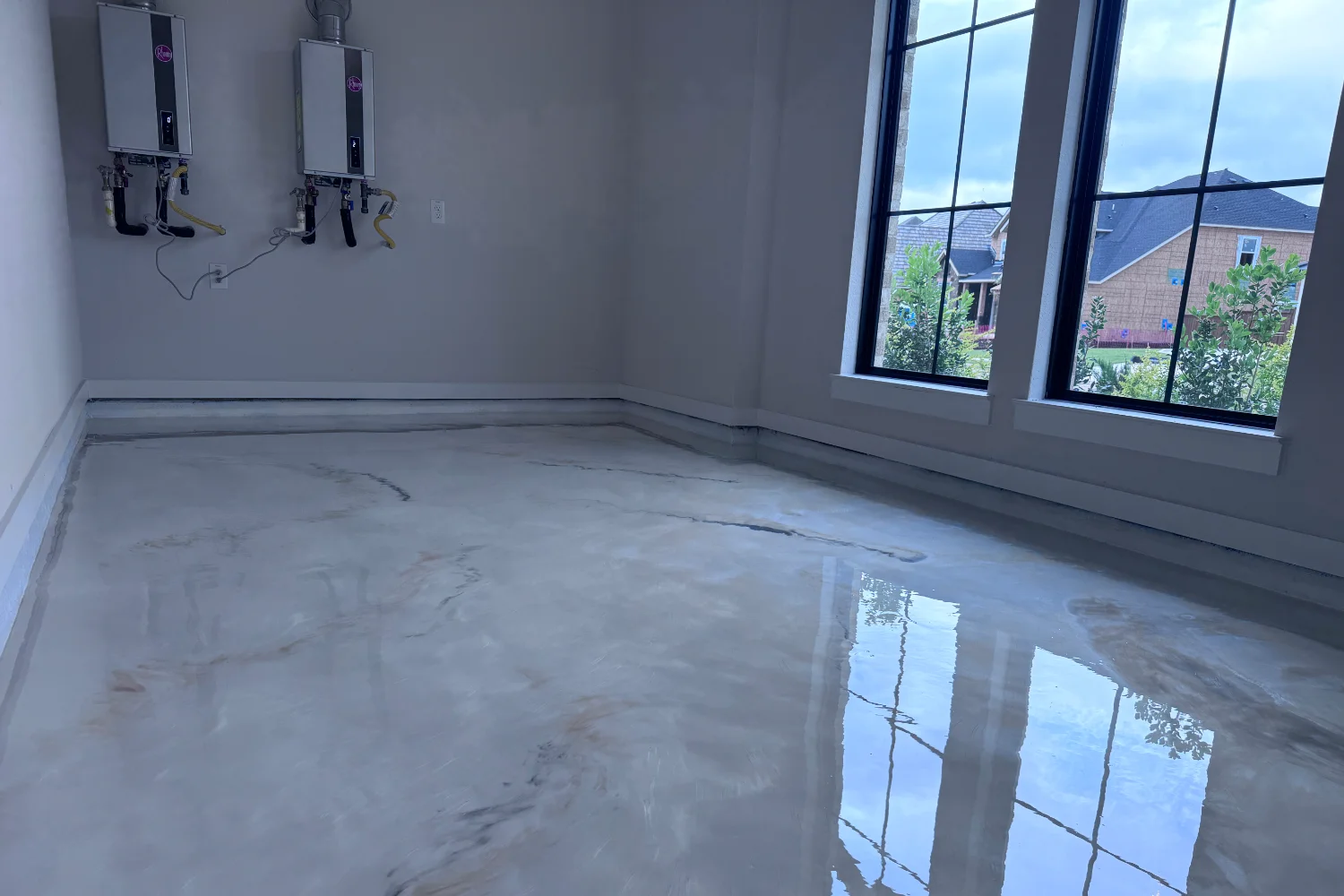 epoxy, epoxy floor, epoxy flooring, epoxy garage floor, garage floor epoxy, garage epoxy floor, epoxy resin, concrete floor coating, epoxy floor coating, decorative floor, Residential floor